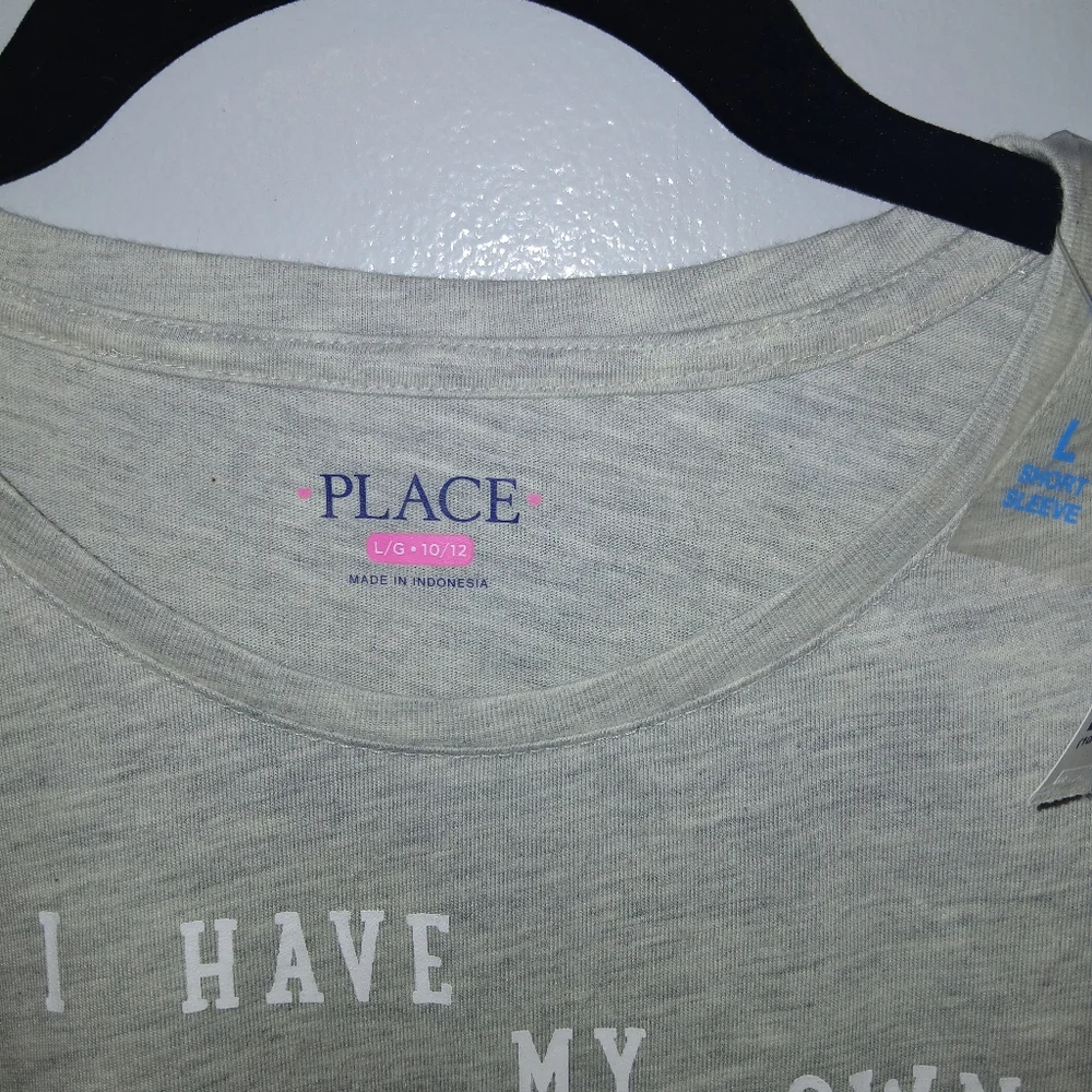 THE‎ CHILDREN'S PLACE GIRLS GRAPHIC SEQUENCE SHIRT LARGE